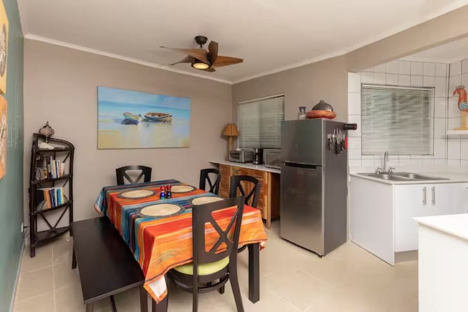 Dining room for 6 people