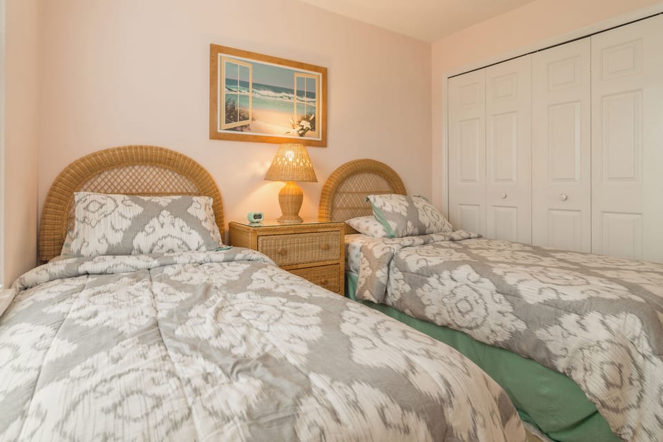 Twin Bedroom
