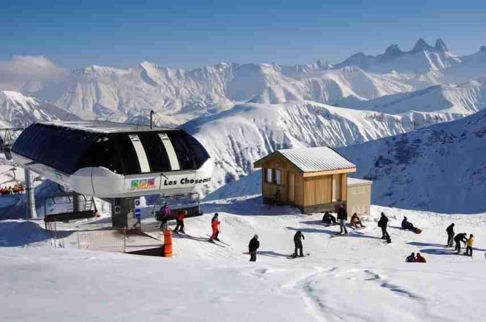 Snow and ski sports