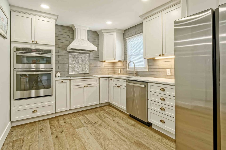 Kitchen;   modern and fully stocked for cooking