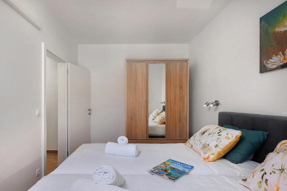 Second bedroom