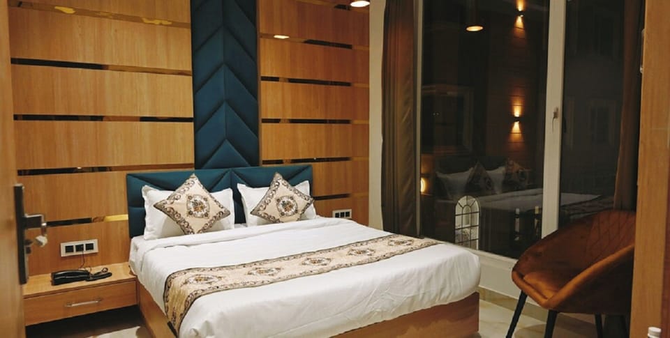 Executive Double Room | Soundproofing, free WiFi