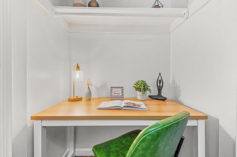This space is perfect for virtual commuters
