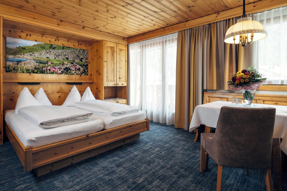Standard Double Room, Balcony | In-room safe, blackout drapes, free WiFi