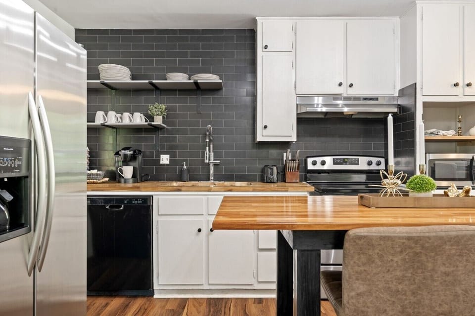 Kitchen - Main Floor - Upstairs