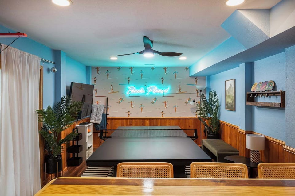 Brand New Ground Level Game Room & Kitchenette