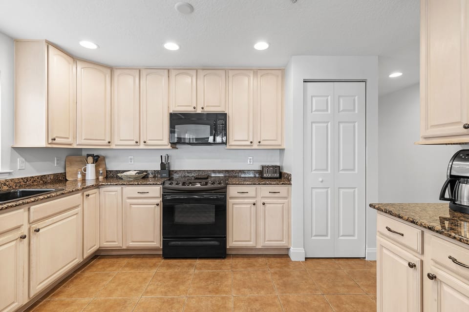 Fully Stocked Kitchen