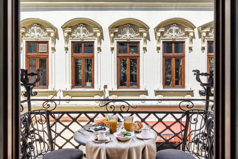 Breakfast on the balcony!