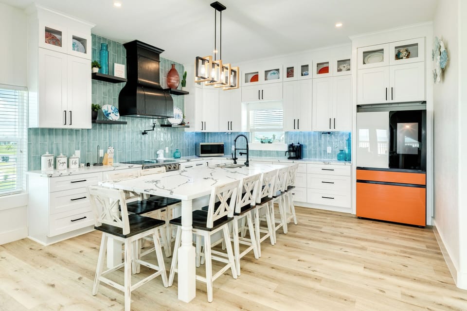 Fully equipped kitchen with plenty of prep and storage space