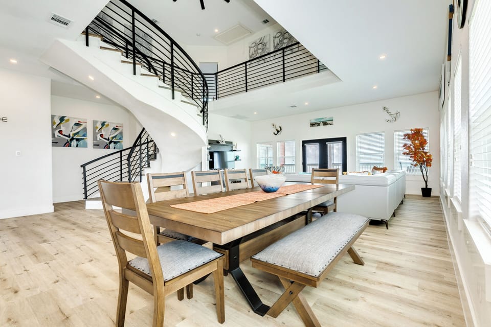 Comfortably sit up to 10 at the large dining table