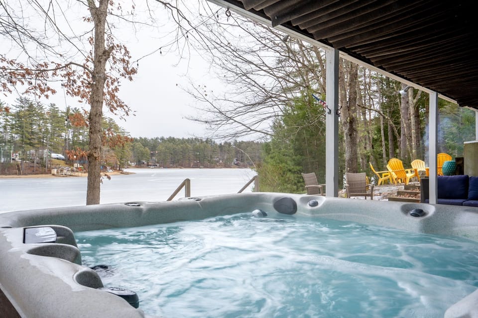 Enjoy relaxing evenings soaking in the vacation rental's private hot tub.
