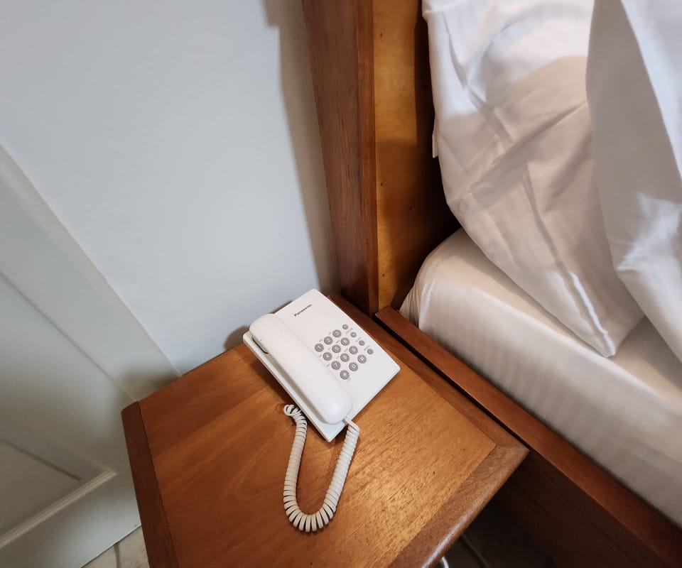 Standard Single Room | In-room safe, soundproofing, WiFi (free)