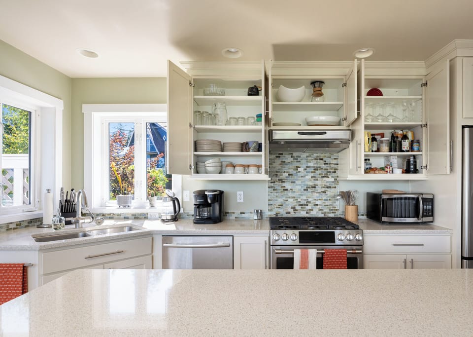 Well equipped kitchen