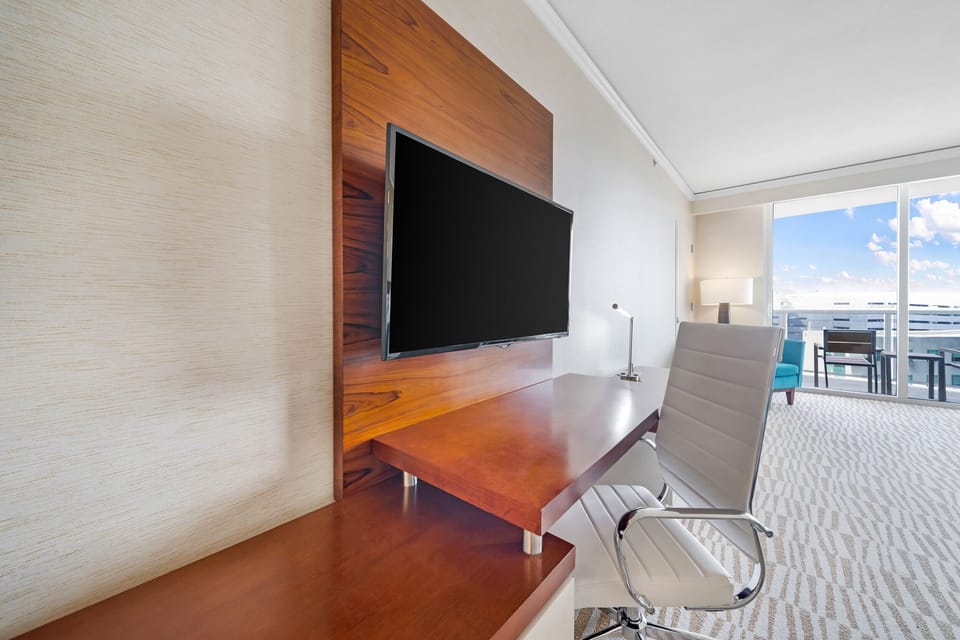 Ample space for work and studies 