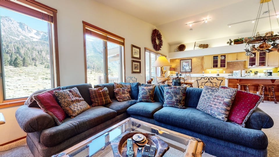 Couch, Furniture, Home Decor, Indoors, Living Room