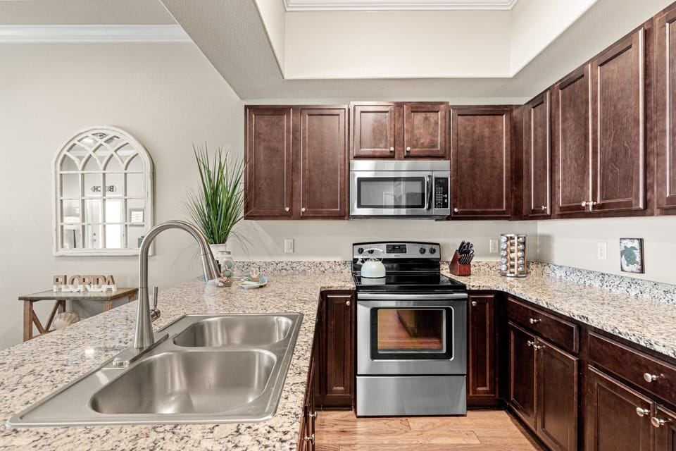 Plenty of Countertop Space for Cooking