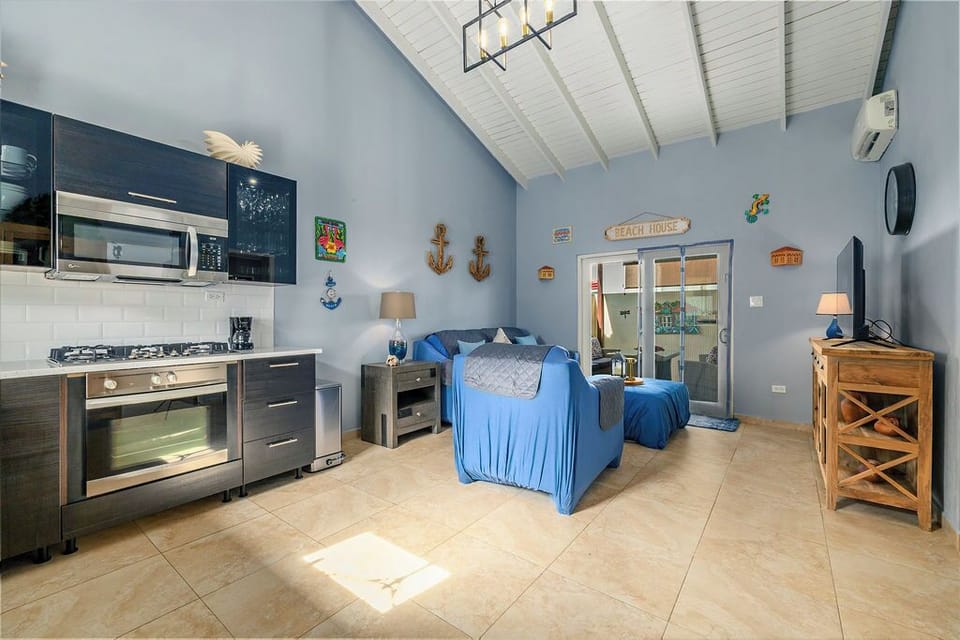 A  fully equipped kitchen.