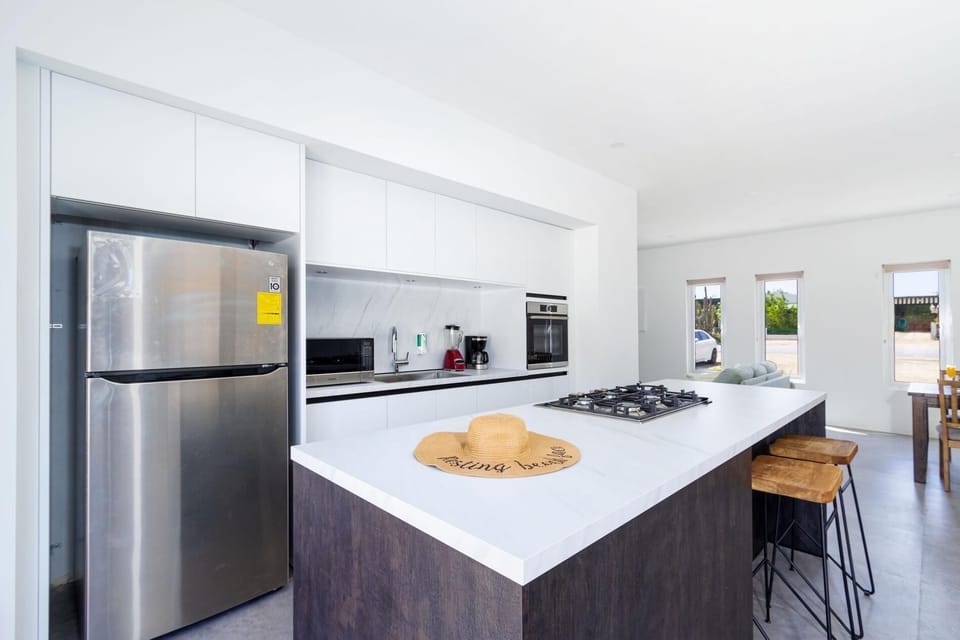 A chef's dream: Find inspiration in this spacious and well-equipped kitchen.