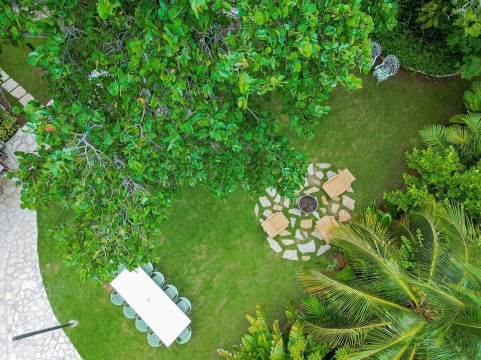 House, 3 Bedrooms | Property grounds