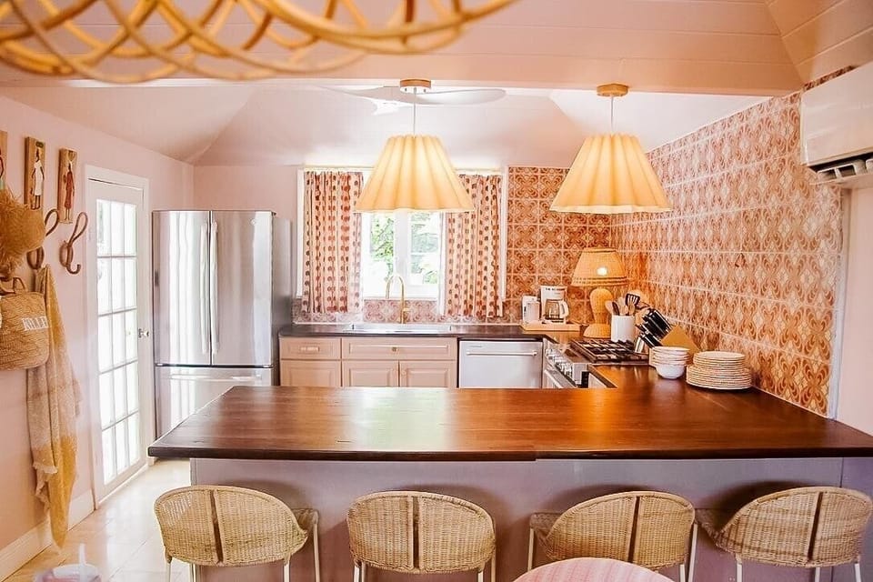 House, 3 Bedrooms | Private kitchen | Coffee/tea maker, fridge, oven, toaster