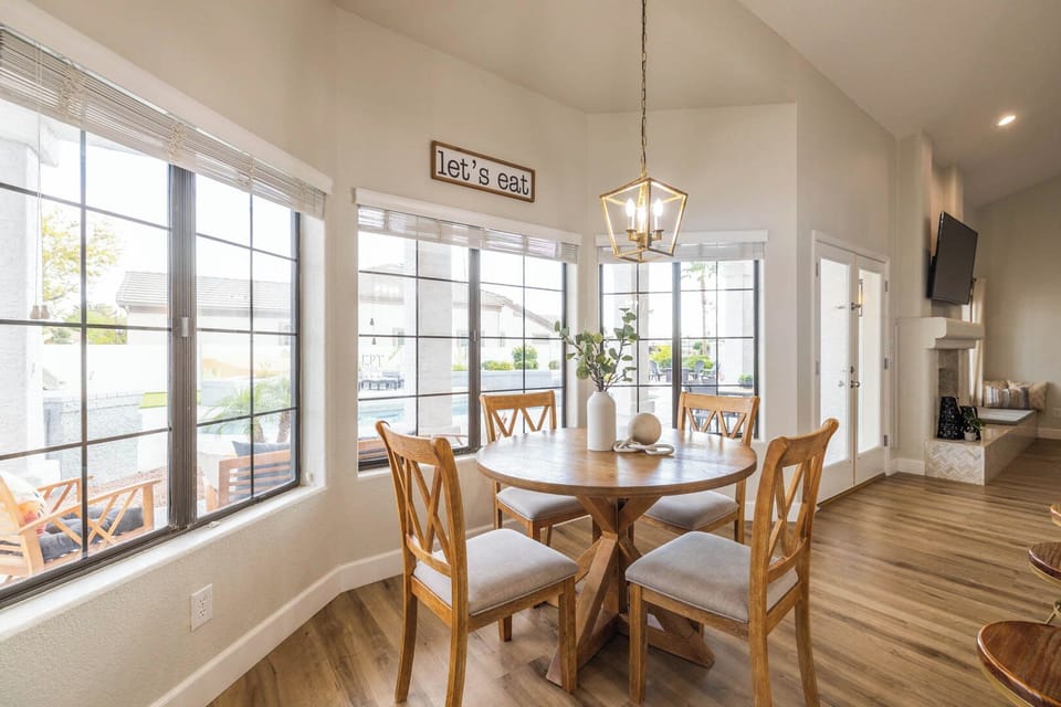 Eat in Kitchen
