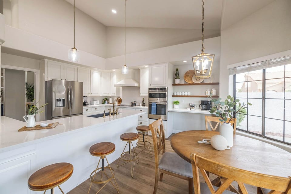 Eat in kitchen