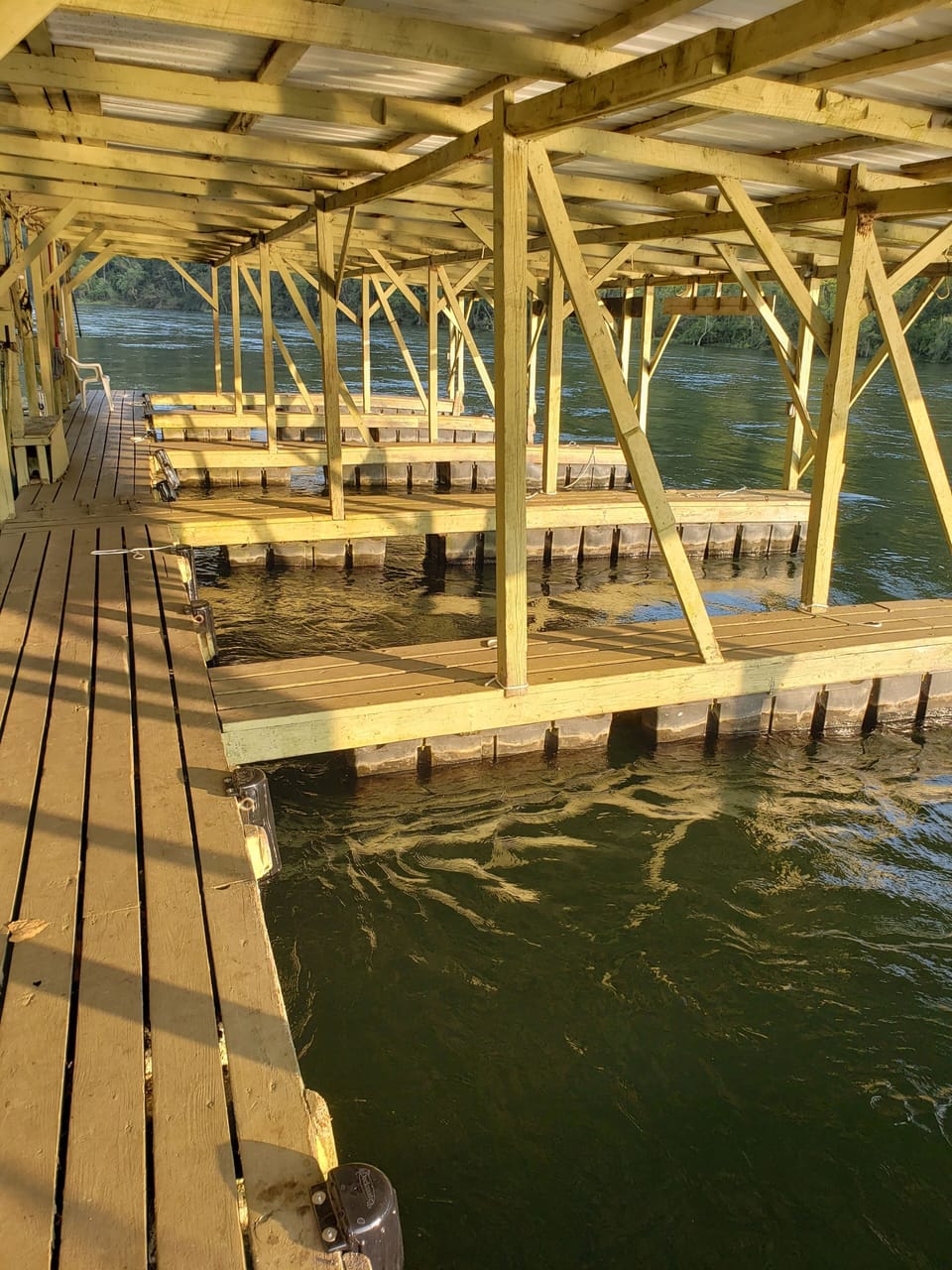 BOAT SLIP