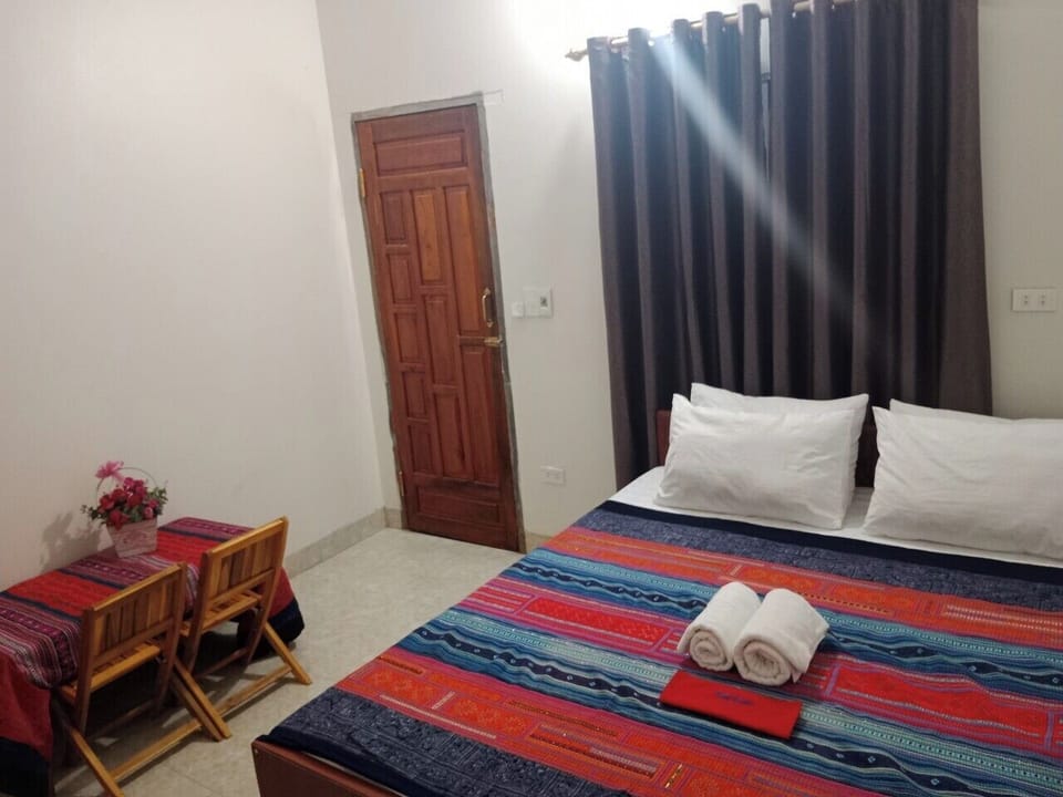 Classic Double Room | Desk, laptop workspace, soundproofing, WiFi (free)