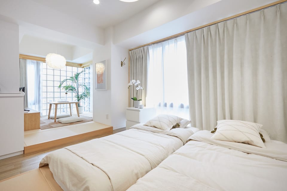 201 | 1 bedroom, down comforters, individually decorated