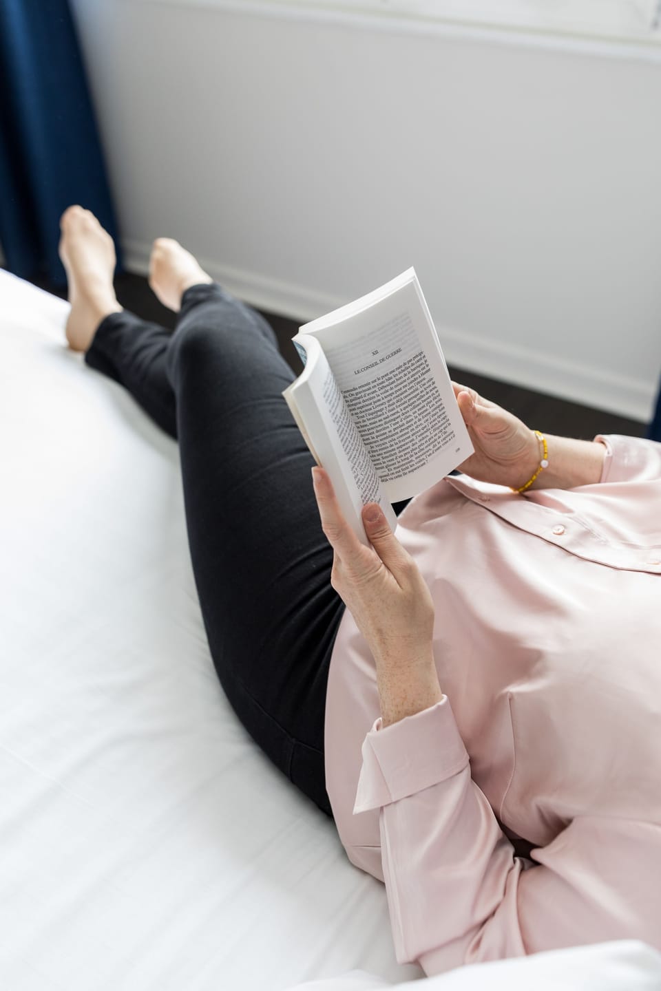 Desk, laptop workspace, soundproofing, free WiFi