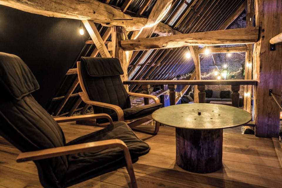 House, 2 Bedrooms, Smoking, Hot Tub | Interior