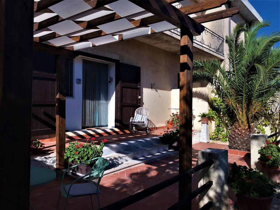 House, 1 Bedroom, Smoking, Patio | Terrace/patio