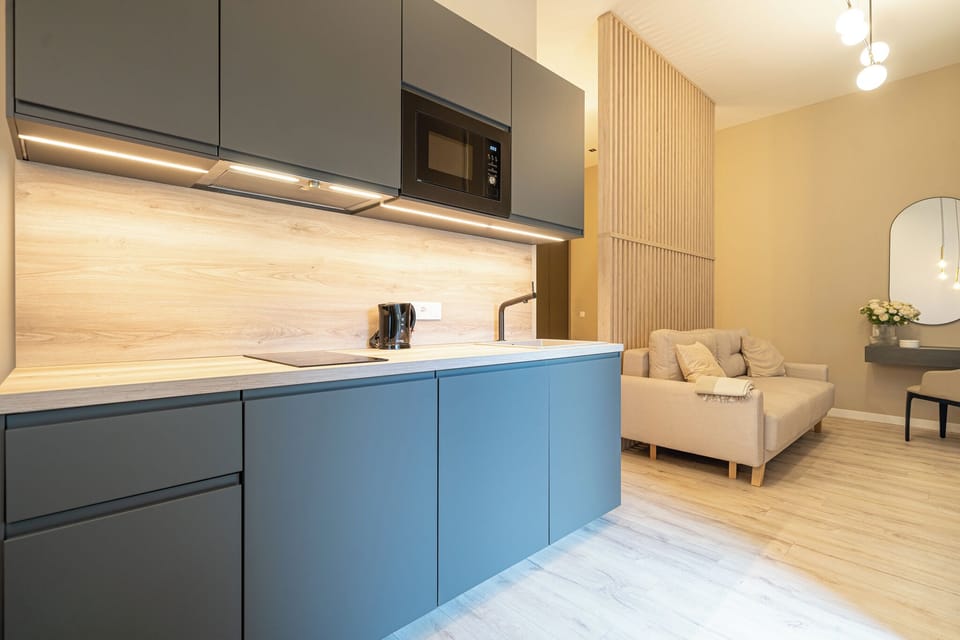 Family Room | Minibar, free WiFi, bed sheets
