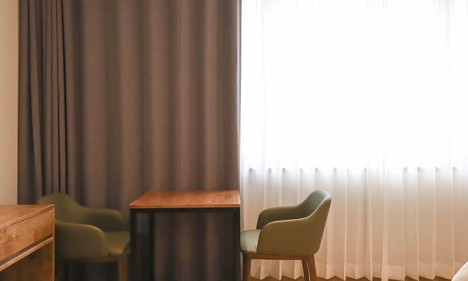 Deluxe Double Room | Individually decorated, individually furnished, free WiFi, bed sheets