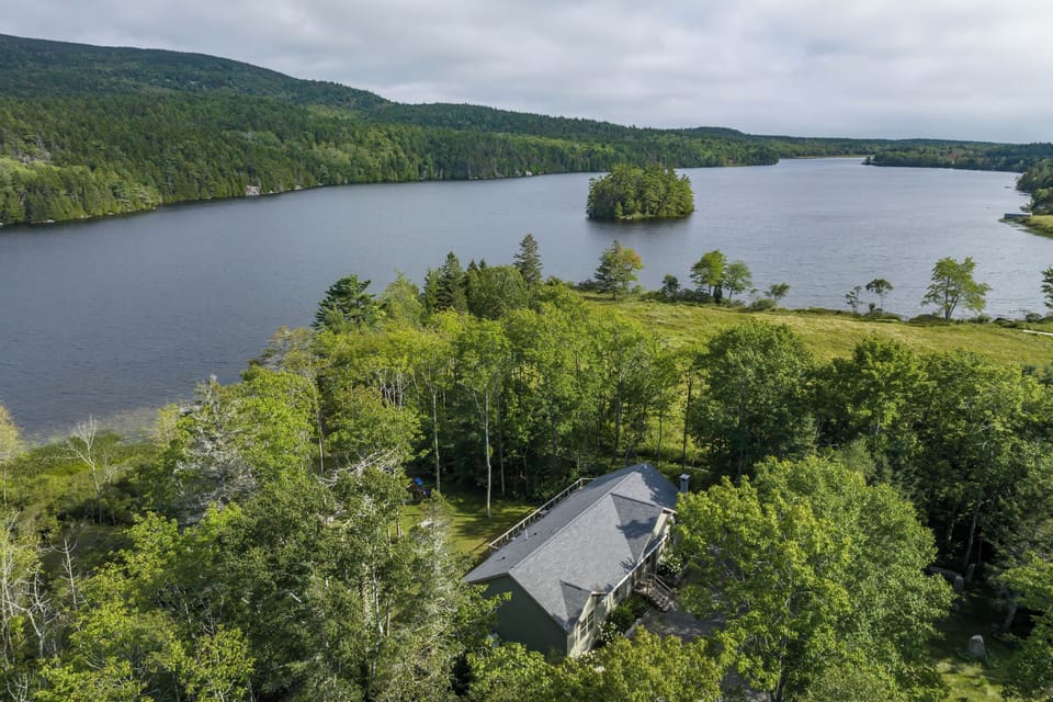 Seal Cove's gorgeous views