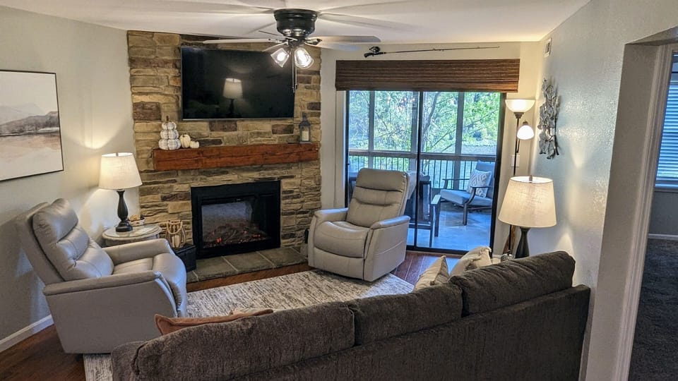 Living area with electric fireplace