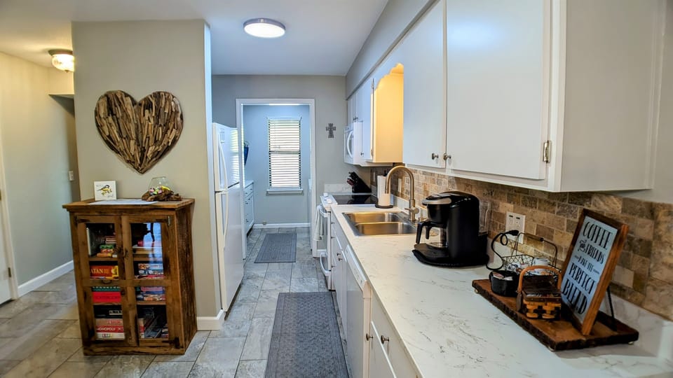 Fully equipped kitchen