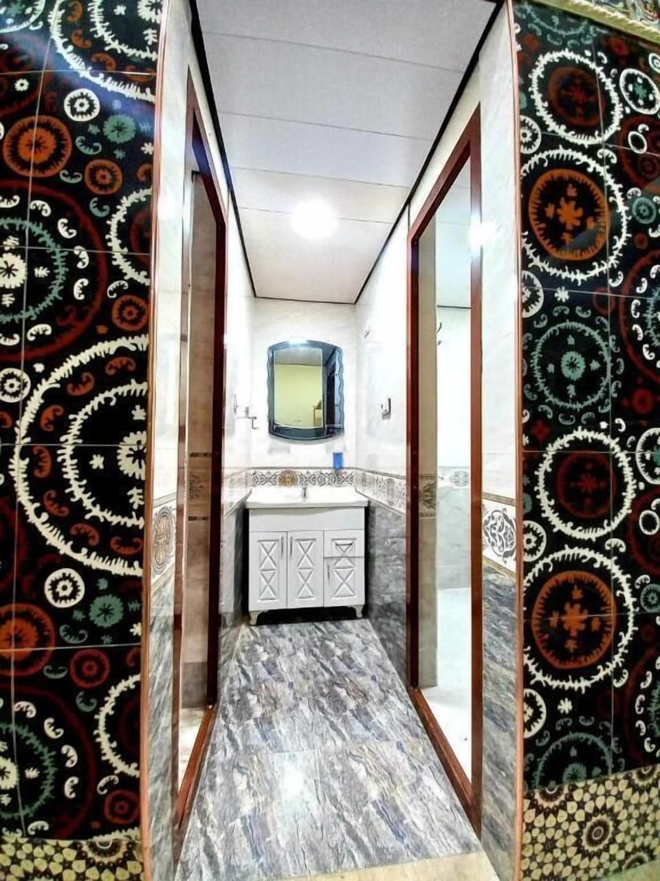 Classic Shared Dormitory, Mixed Dorm, Garden View | Bathroom | Hair dryer, slippers, towels