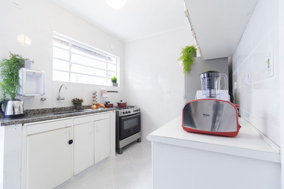 Villa | Private kitchen | Fridge, blender, cookware/dishes/utensils, cleaning supplies