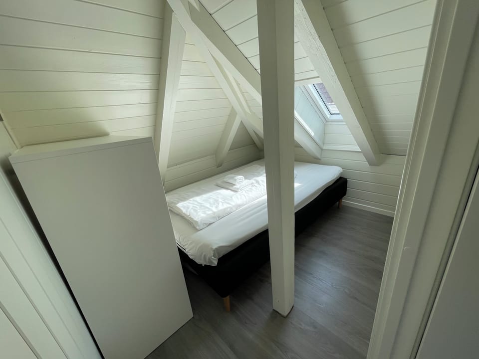Stunning Hilltop Nest Unparalleled Views at BnB Ap 17 Apartment in Stavanger