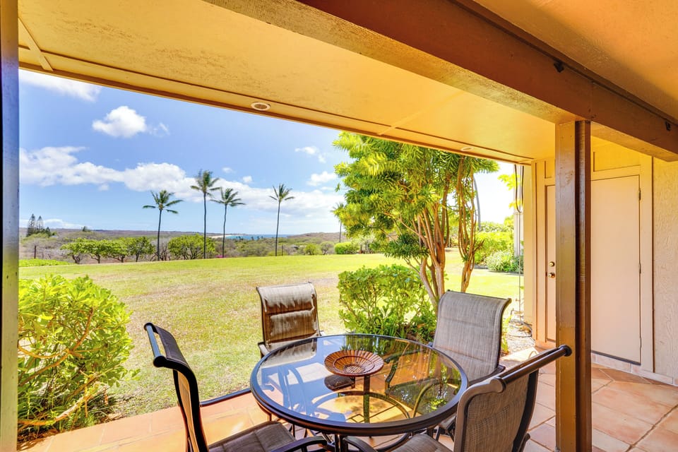 Maunaloa Vacation Rental | 2BR | 2BA | 954 Sq Ft | Stairs Required