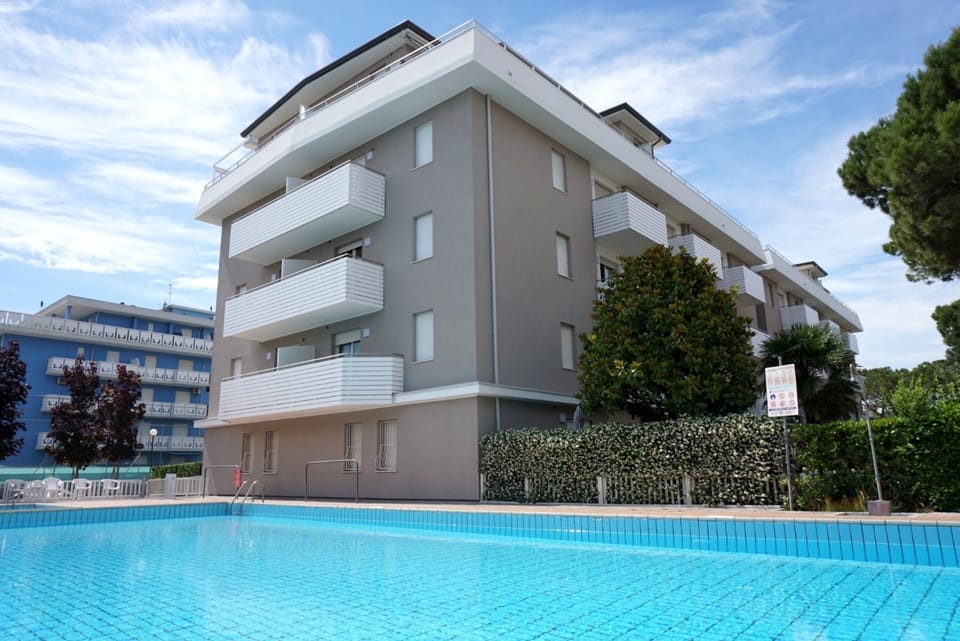 Apartment, 1 Bedroom, Balcony, City View | Pool | Outdoor pool
