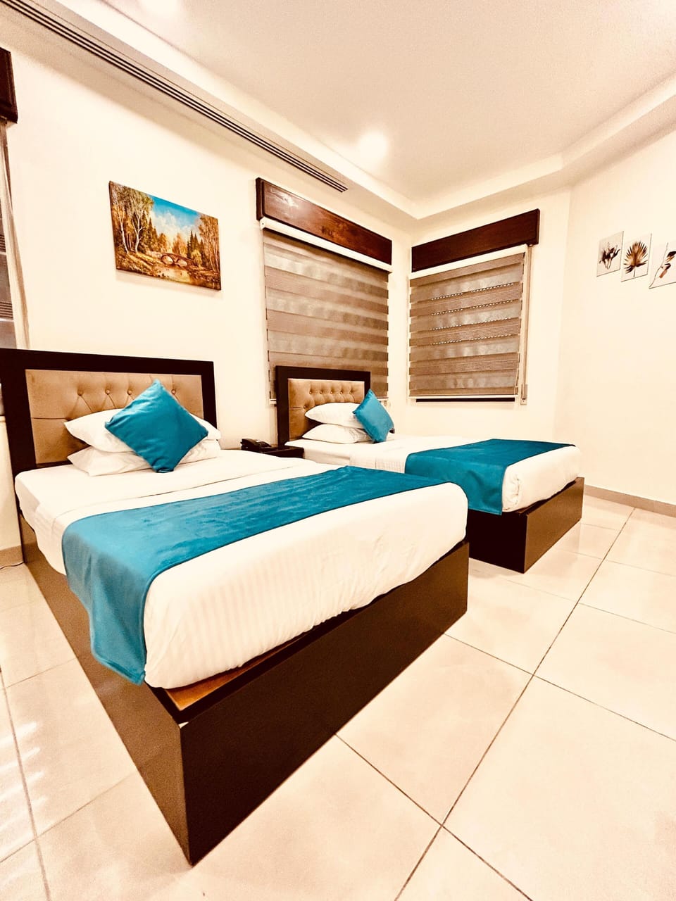 Deluxe Twin Room, 2 Twin Beds, City View | Hypo-allergenic bedding available, desk, soundproofing, WiFi (free)