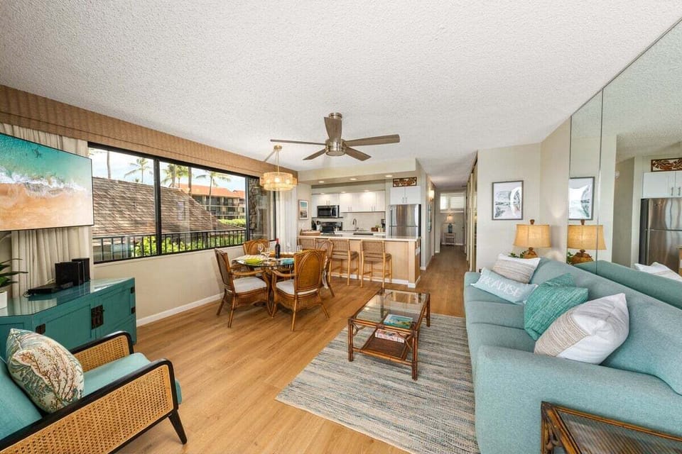 Relaxed Island Living Space
Comfort meets coastal style in this inviting lounge area designed for slow mornings, ocean breezes, and effortless vacation living.
