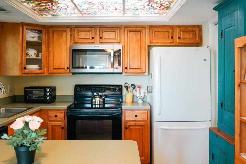 Fully stocked kitchen.