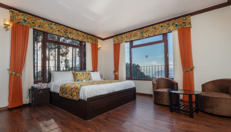 Premium Room with Lake & Mountain View | Soundproofing, free WiFi