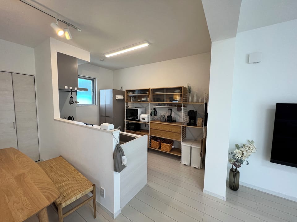 Basic Villa | Private kitchen | Full-size fridge, microwave, stovetop, dishwasher