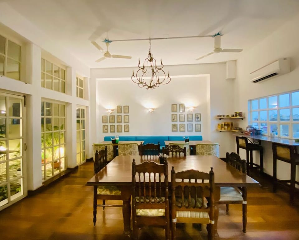 Deluxe Room | 1 bedroom, desk, soundproofing, free WiFi