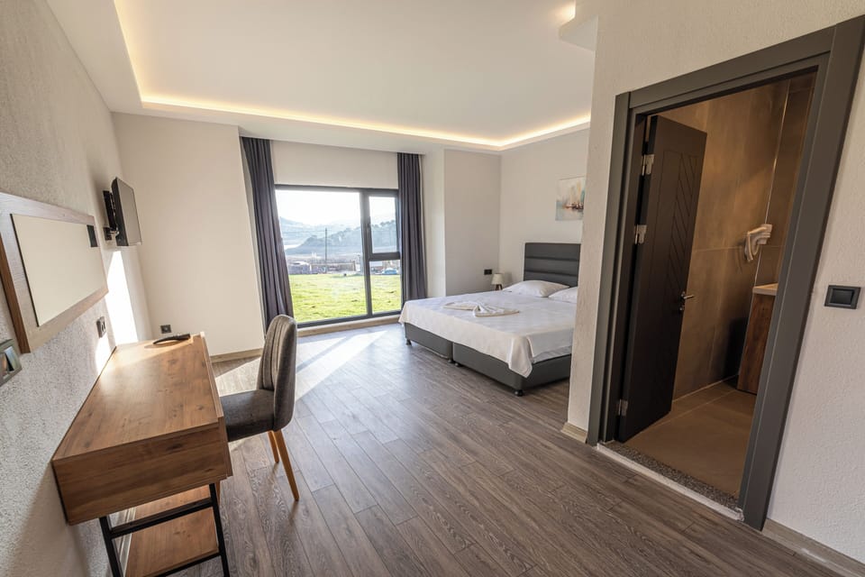 Standard Double Room, Garden View | Free WiFi, bed sheets