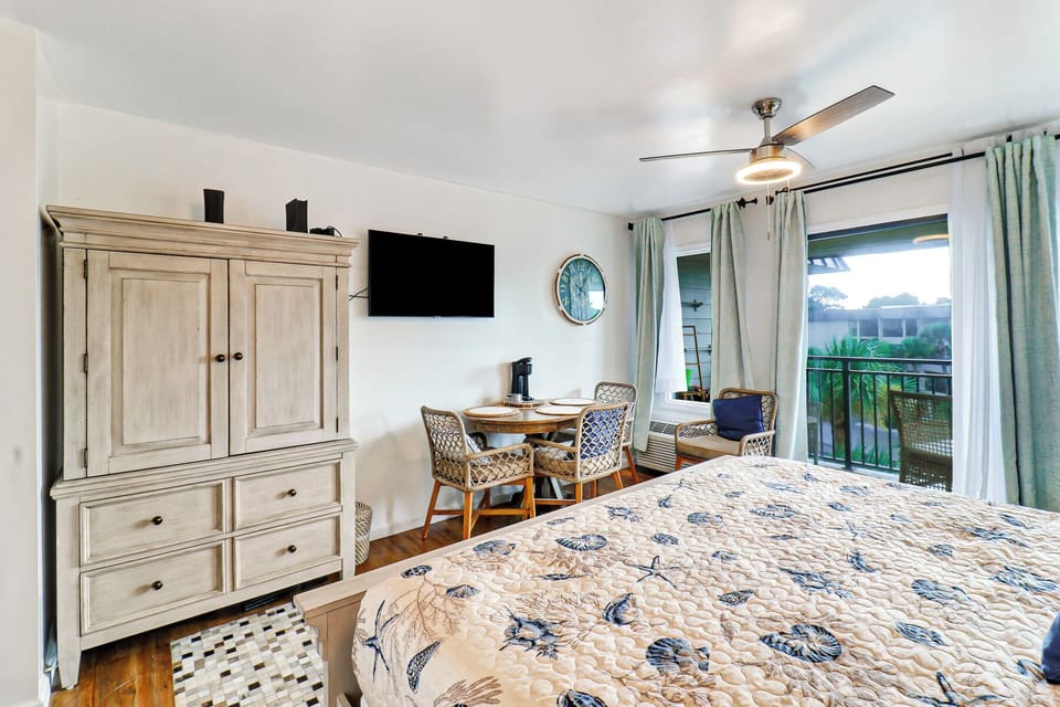Oceanside Sleeping Area